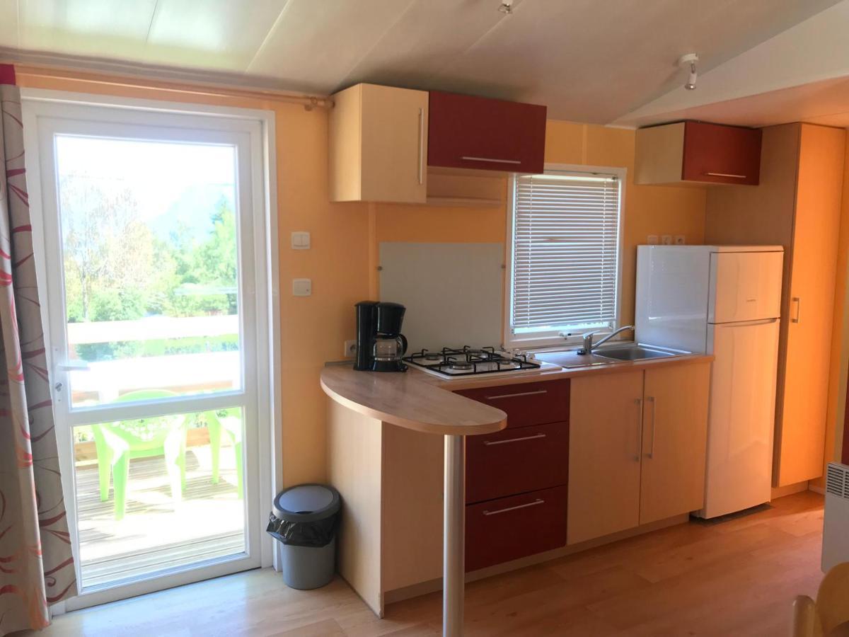Готель Team Holiday - Camping Le Balcon De Chartreuse Miribel-les-Echelles Екстер'єр фото