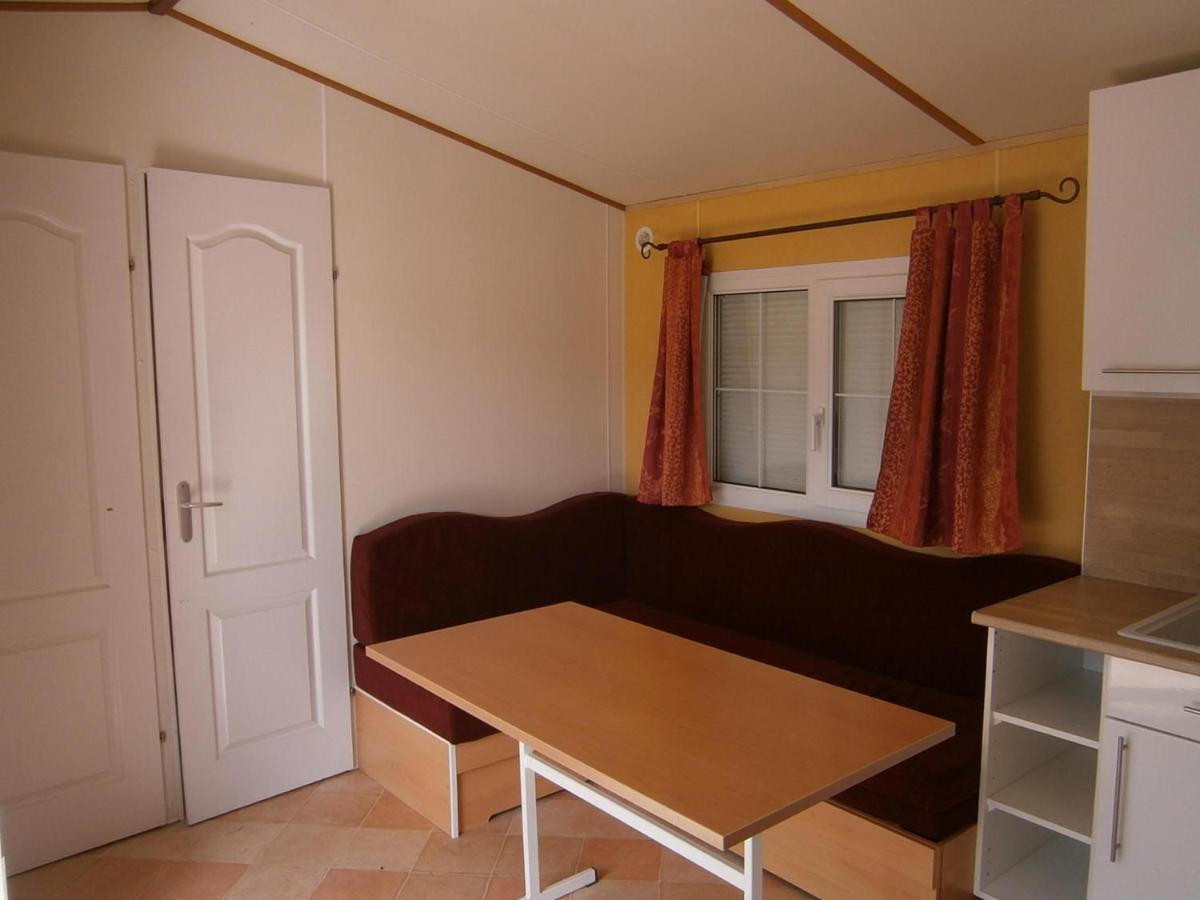 Готель Team Holiday - Camping Le Balcon De Chartreuse Miribel-les-Echelles Екстер'єр фото